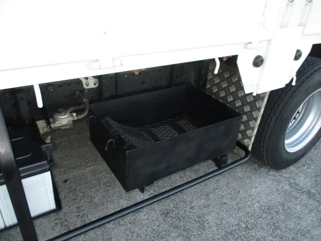 いすゞ エルフ TRG-NKR85A(2WD)の写真42