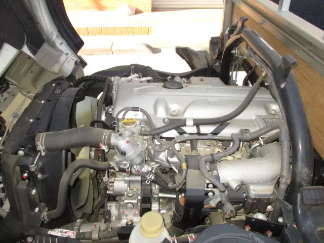 三菱 キャンターガッツ PDG-FB70B(2WD)の写真4