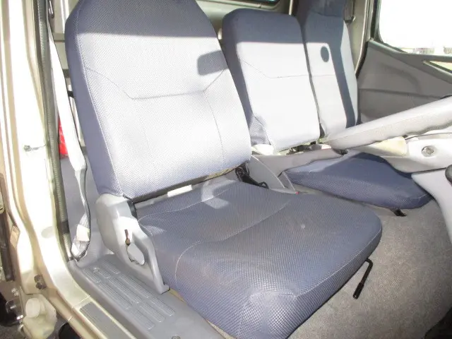 三菱 キャンターガッツ PDG-FB70B(2WD)の写真7