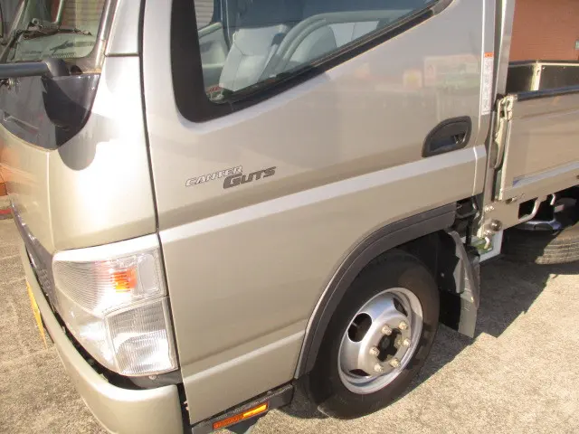 三菱 キャンターガッツ PDG-FB70B(2WD)の写真30