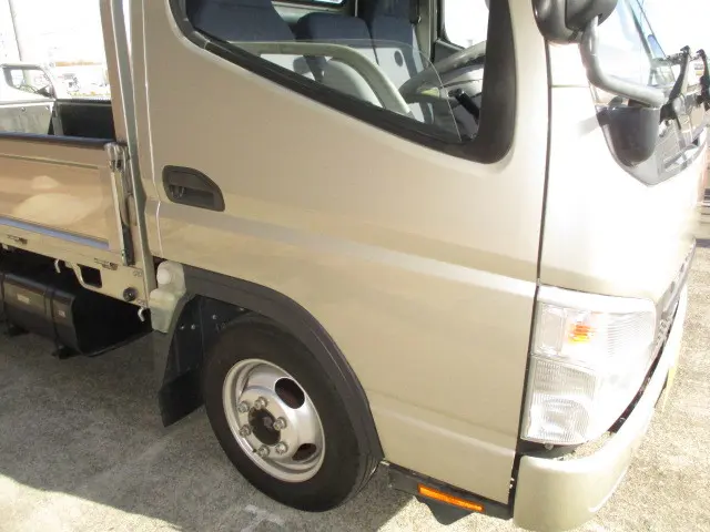 三菱 キャンターガッツ PDG-FB70B(2WD)の写真31