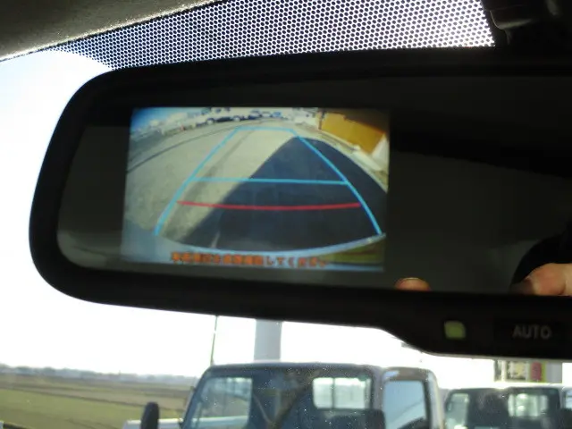 トヨタ ハイエースバン QDF-GDH206V(4WD)の写真16