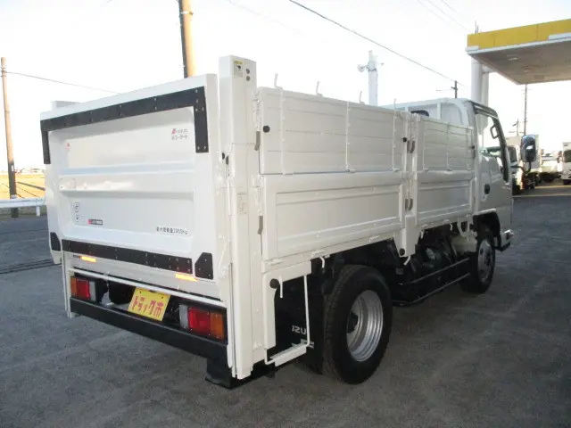 いすゞ エルフ TRG-NKR85A(2WD)の写真2