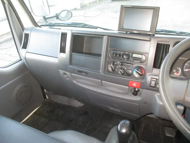 いすゞ エルフ TRG-NKR85A(2WD)の写真16