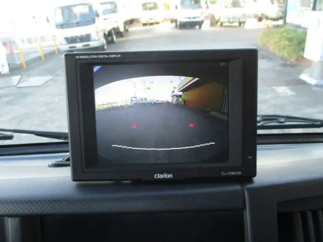 いすゞ エルフ TRG-NKR85A(2WD)の写真17