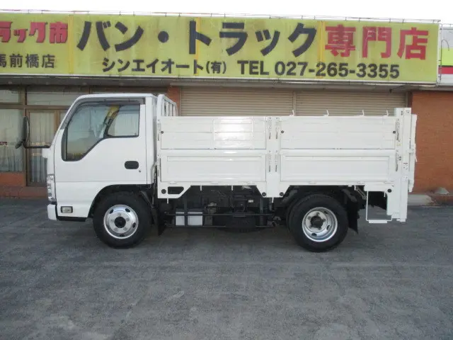 いすゞ エルフ TRG-NKR85A(2WD)の写真32