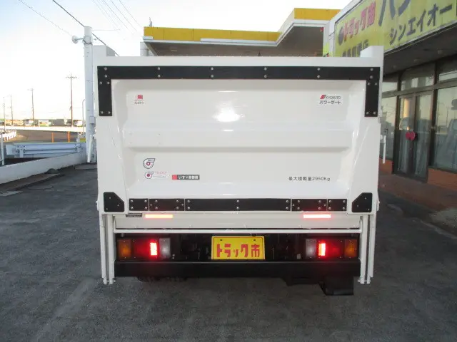 いすゞ エルフ TRG-NKR85A(2WD)の写真34