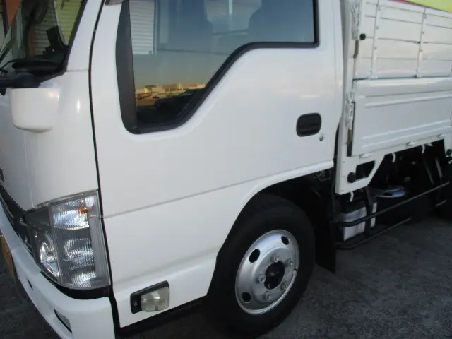 いすゞ エルフ TRG-NKR85A(2WD)の写真37