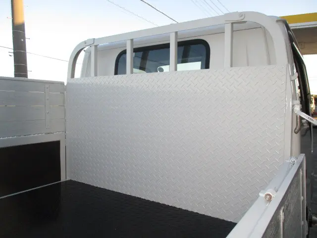 いすゞ エルフ TRG-NKR85A(2WD)の写真39