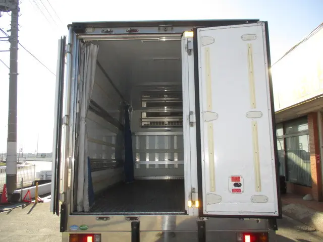 日野 デュトロ TKG-XZU775M(4WD)の写真6