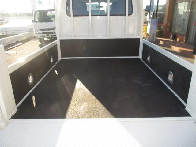 いすゞ エルフ TKG-NHR85A(2WD)の写真3