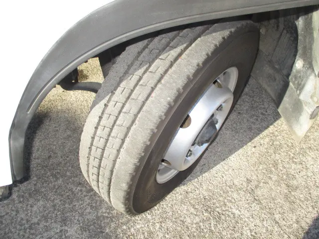 いすゞ エルフ TKG-NHR85A(2WD)の写真18