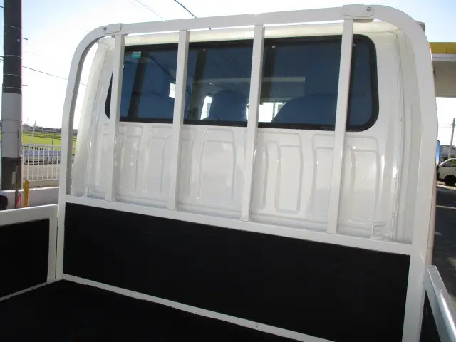 いすゞ エルフ TKG-NHR85A(2WD)の写真40