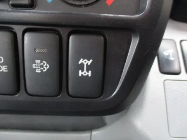 日野 デュトロ TKG-XZU695M(4WD)の写真11