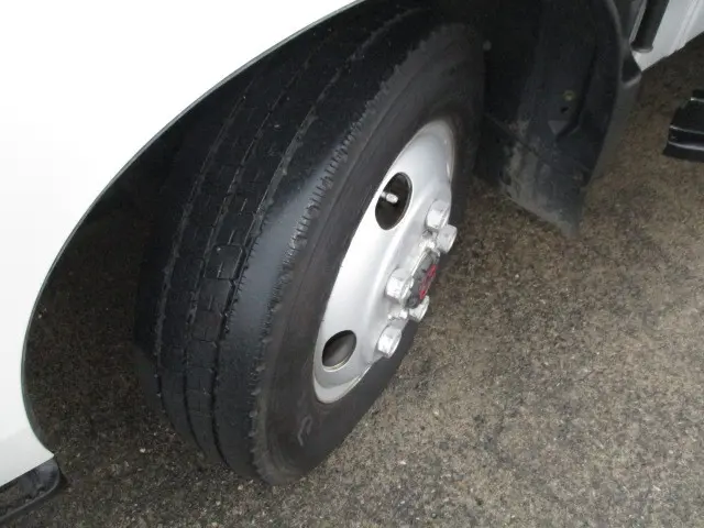 日野 デュトロ TKG-XZU695M(4WD)の写真14