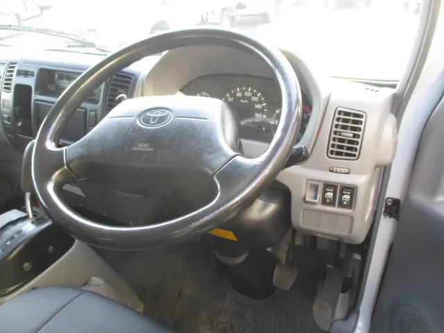 トヨタ ダイナ LDF-KDY281(4WD)の写真11