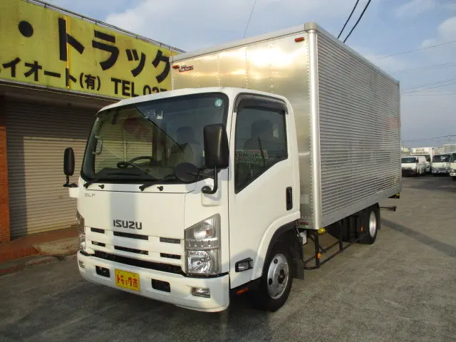 いすゞ エルフ TKG-NNR85AN(2WD)の写真1