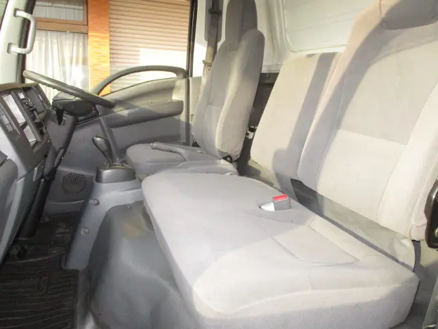 いすゞ エルフ TKG-NNR85AN(2WD)の写真16