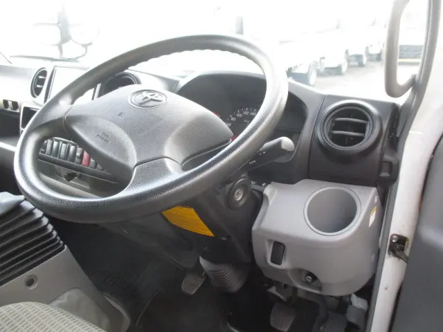 トヨタ ダイナ TKG-XZU695(4WD)の写真18