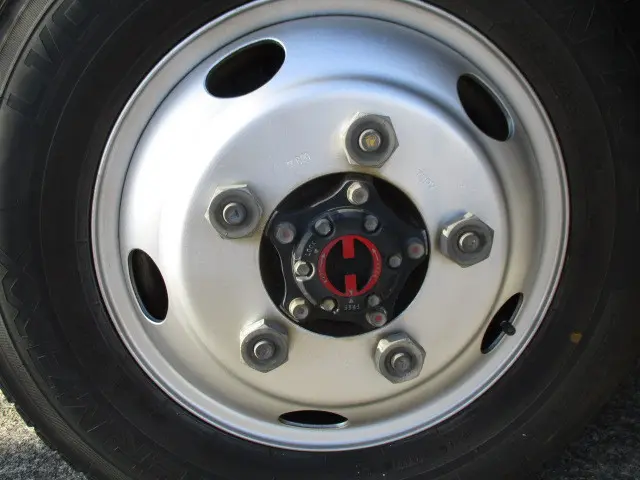 いすゞ エルフ 2RG-NJS88A(4WD)の写真15