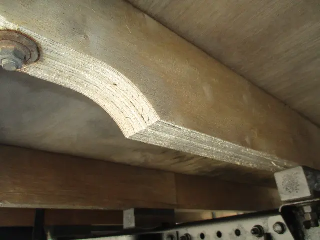 いすゞ エルフ 2RG-NJS88A(4WD)の写真26