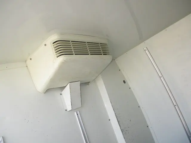 トヨタ ハイエースレジアス QDF-GDH201Vの写真7