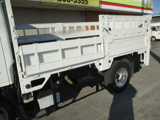 いすゞ エルフ TRG-NKR85A(2WD)の写真10