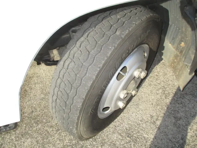 いすゞ エルフ TRG-NKR85A(2WD)の写真20