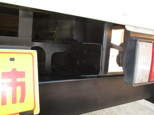 いすゞ エルフ TRG-NKR85A(2WD)の写真25