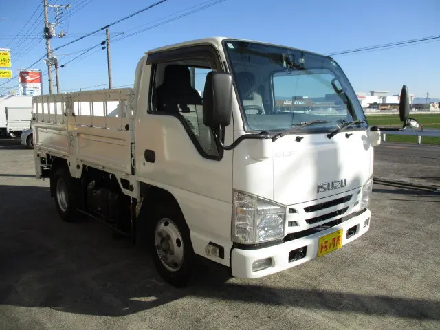 いすゞ エルフ TRG-NKR85A(2WD)の写真31