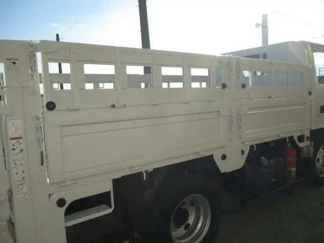 いすゞ エルフ TRG-NKR85A(2WD)の写真36