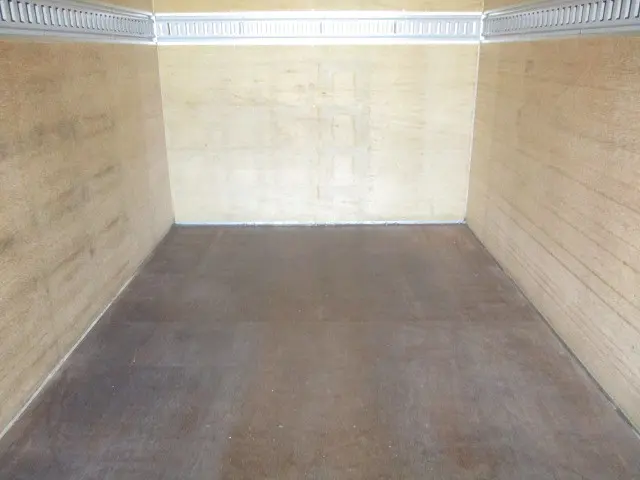 いすゞ エルフ TPG-NHR85AN(2WD)の写真5