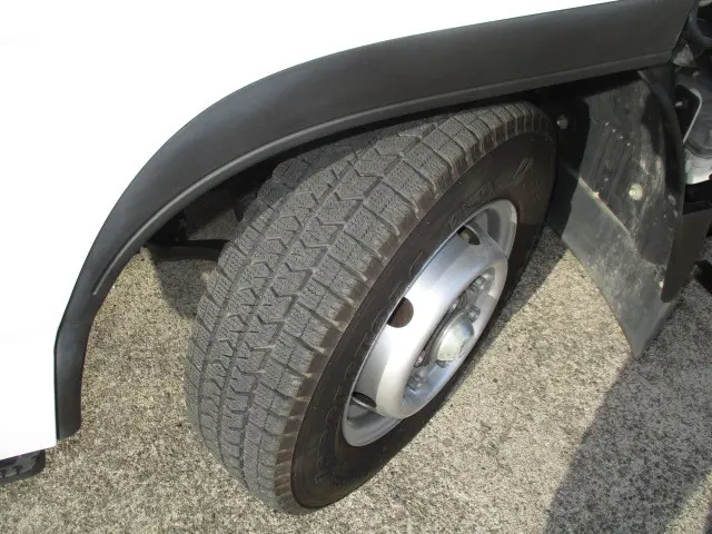 いすゞ エルフ TPG-NHR85AN(2WD)の写真19