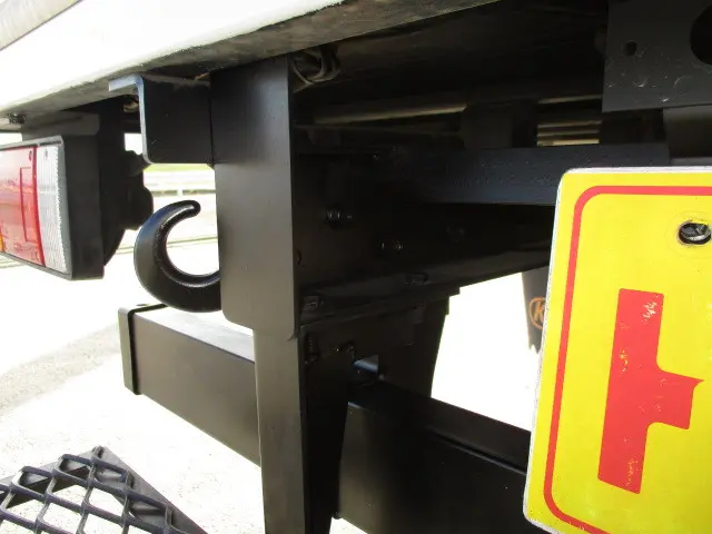 いすゞ エルフ TPG-NHR85AN(2WD)の写真25