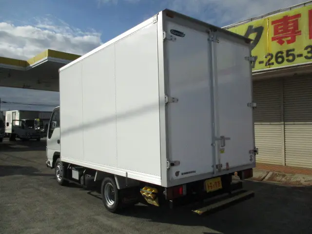 いすゞ エルフ TPG-NHR85AN(2WD)の写真33