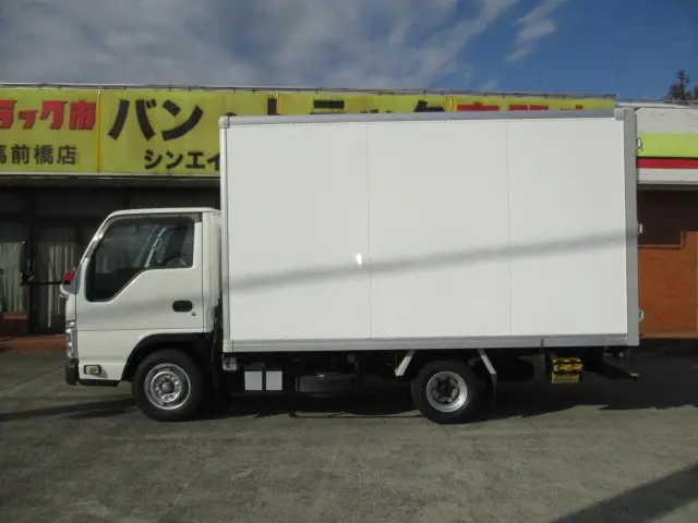 いすゞ エルフ TPG-NHR85AN(2WD)の写真34
