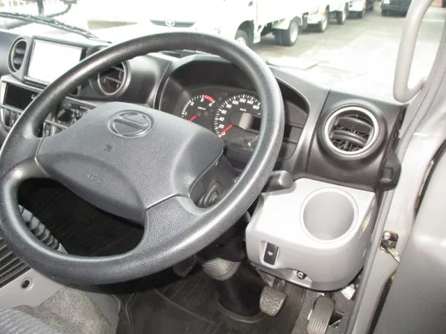 日野 デュトロ TKG-XZU645M(2WD)の写真20