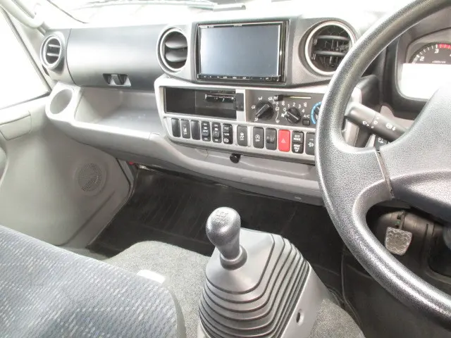 日野 デュトロ TKG-XZU645M(2WD)の写真21