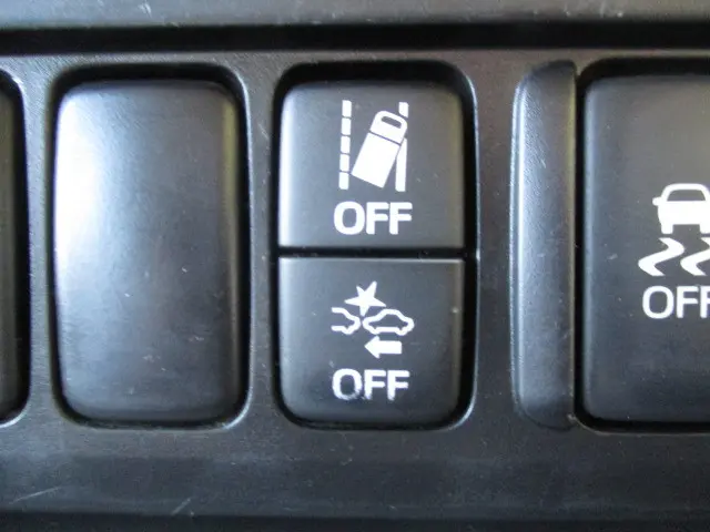 日野 デュトロ 2RG-XZU605M(2WD)の写真22