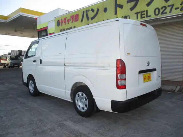 トヨタ ハイエースバン LDF-KDH201V(2WD)の写真30