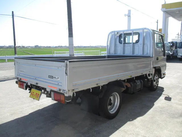 いすゞ エルフ TKG-NHR85A(2WD)の写真2