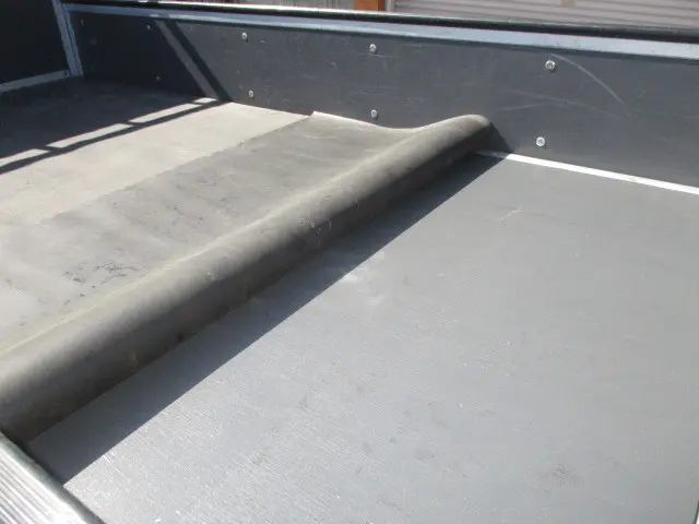 いすゞ エルフ TKG-NHR85A(2WD)の写真4