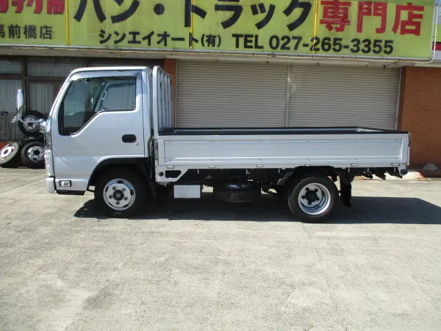 いすゞ エルフ TKG-NHR85A(2WD)の写真28