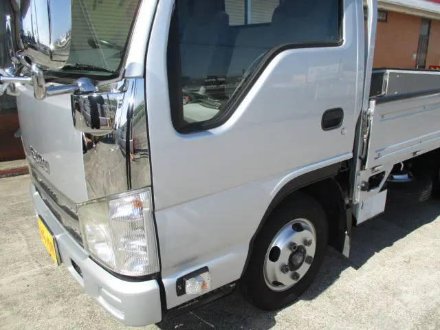 いすゞ エルフ TKG-NHR85A(2WD)の写真33