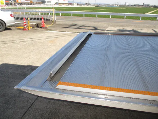 マツダ タイタン TRG-LMR85AN(2WD)の写真14