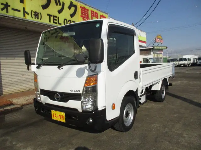 日産 アトラス SDG-SZ5F24(4WD)の写真1