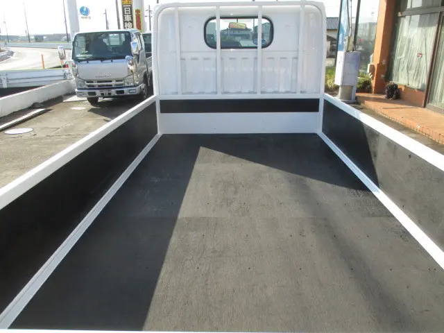 日産 アトラス SDG-SZ5F24(4WD)の写真3