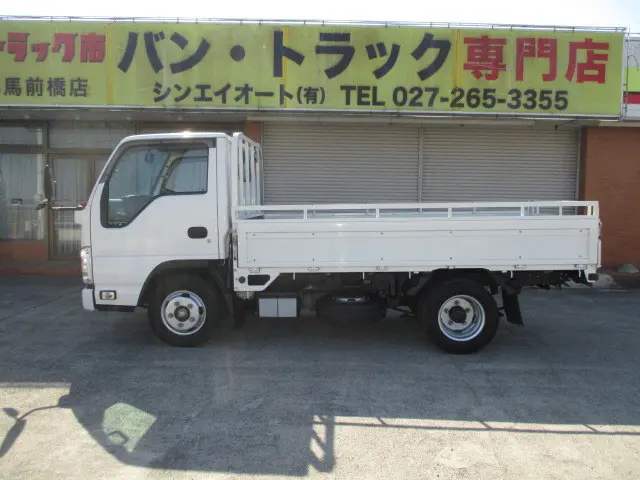 いすゞ エルフ TRG-NJR85A(2WD)の写真28