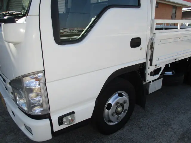 いすゞ エルフ TRG-NJR85A(2WD)の写真33