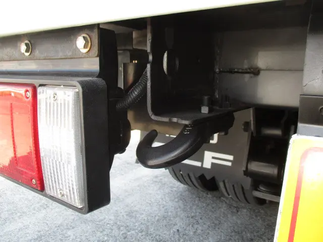 いすゞ エルフ 2RG-NJR88A(2WD)の写真23